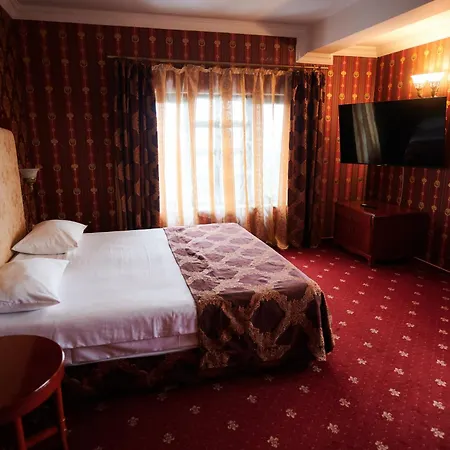 Hotel La Castel Iasi Exterior photo